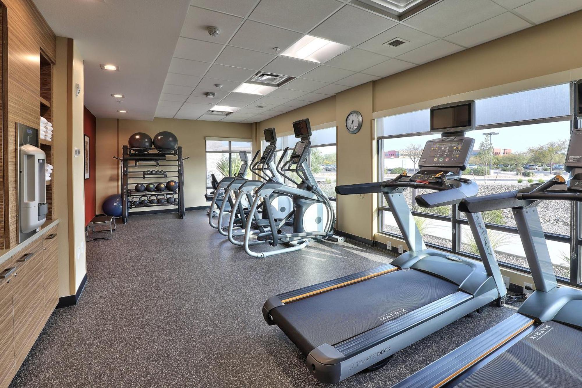 Towneplace Suites By Marriott Albuquerque Old Town Экстерьер фото